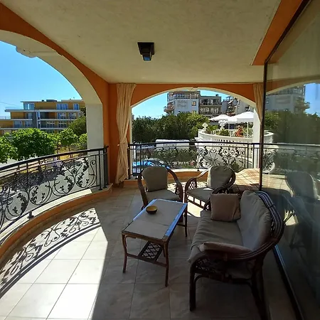 Apartment Private Admiral With Gorgeus Veranda *
