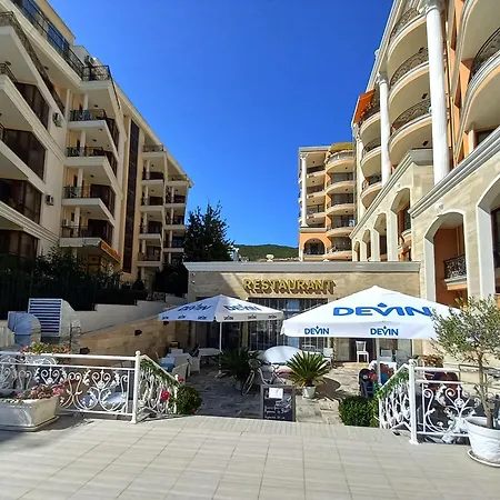 Private Admiral With Gorgeus Veranda * Sveti Vlas