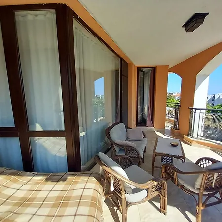 Apartment Private Admiral With Gorgeus Veranda Sveti Vlas