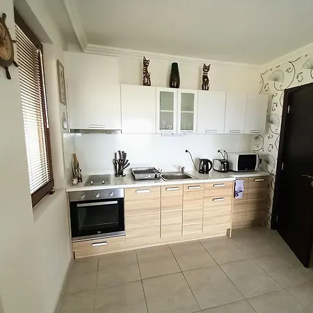 Private Admiral With Gorgeus Veranda Apartment Sveti Vlas