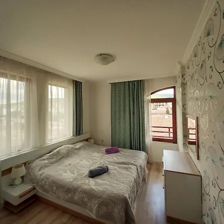 Private Admiral With Gorgeus Veranda Apartment Sveti Vlas